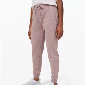 Lululemon Scuba Joggers Size 2 NWT